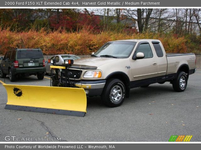 2000 Ford F150 XLT Extended Cab 4x4 in Harvest Gold Metallic