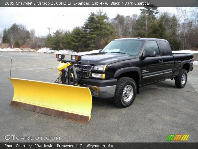 2005 Chevrolet Silverado 2500HD LT Extended Cab 4x4 in Black
