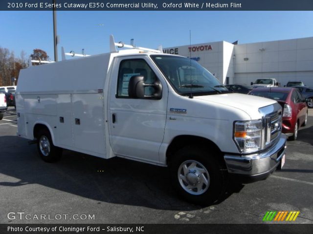 2010 Ford E Series Cutaway E350 Commercial Utility in Oxford White