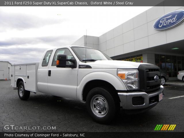 2011 Ford F250 Super Duty XL SuperCab Chassis in Oxford White