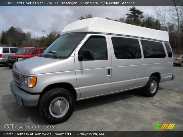 2002 Ford E Series Van E250 XL Passenger in Silver Metallic