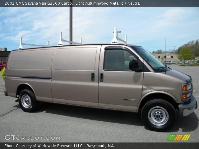 2002 GMC Savana Van G3500 Cargo in Light Autumnwood Metallic