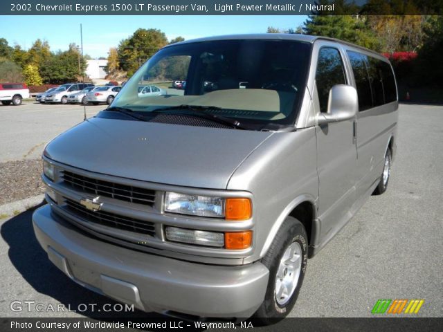 2002 Chevrolet Express 1500 LT Passenger Van in Light Pewter Metallic