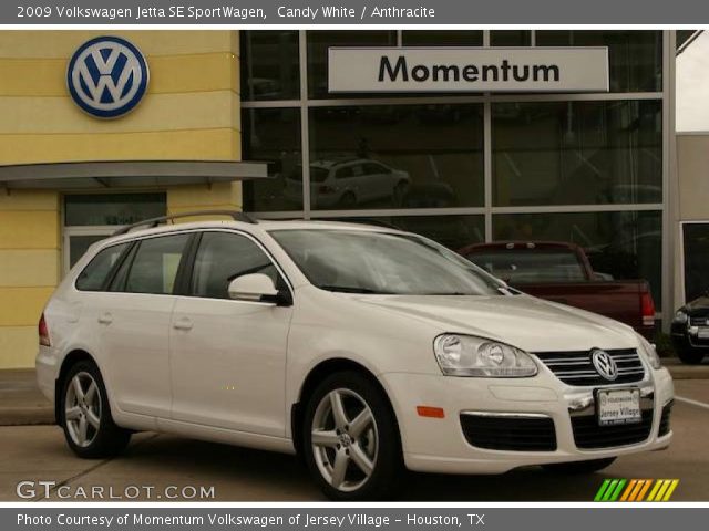 2009 Volkswagen Jetta SE SportWagen in Candy White