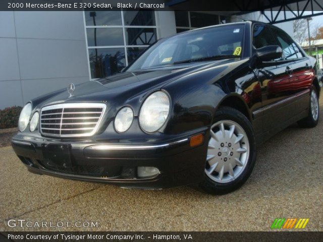 2000 Mercedes-Benz E 320 Sedan in Black
