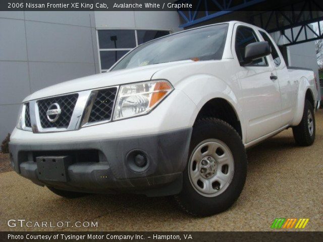2006 Nissan Frontier XE King Cab in Avalanche White