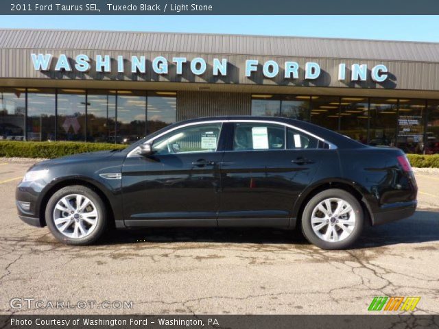 2011 Ford Taurus SEL in Tuxedo Black