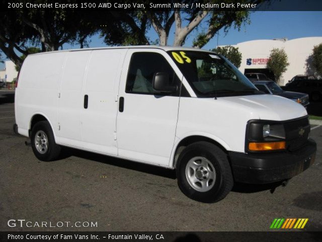 2005 Chevrolet Express 1500 AWD Cargo Van in Summit White