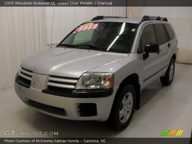 2005 Mitsubishi Endeavor LS in Liquid Silver Metallic