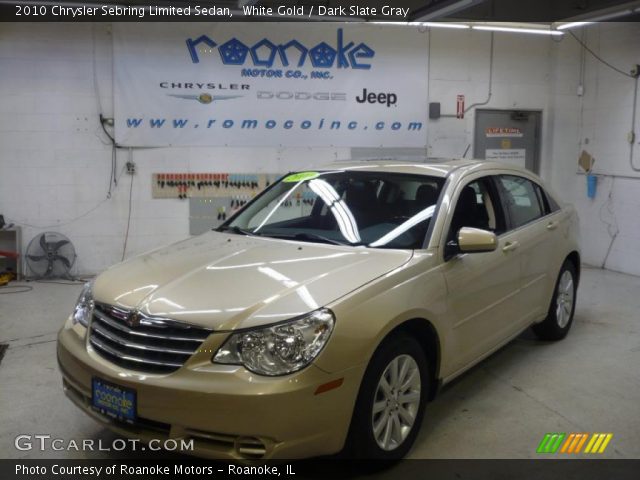 2010 Chrysler Sebring Limited Sedan in White Gold