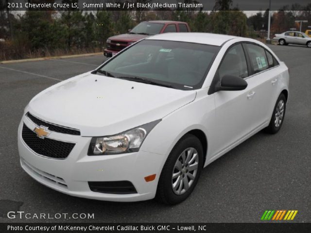 2011 Chevrolet Cruze LS in Summit White