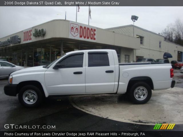 2006 Dodge Dakota ST Quad Cab in Bright White