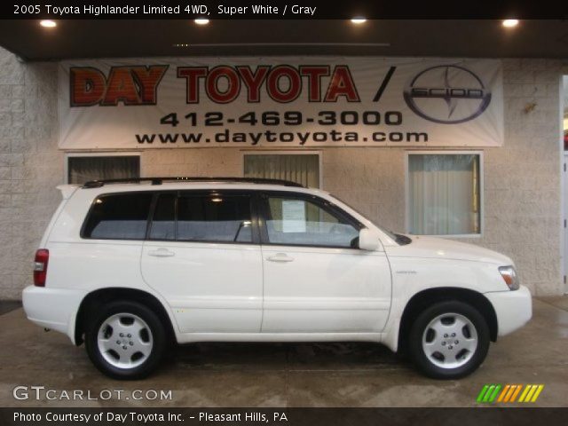 2005 Toyota Highlander Limited 4WD in Super White