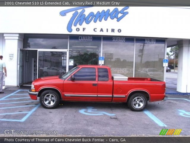 2001 Chevrolet S10 LS Extended Cab in Victory Red