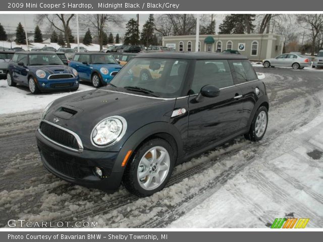 2009 Mini Cooper S Hardtop in Midnight Black