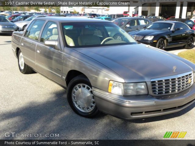 1997 Cadillac DeVille Sedan in Shale Beige Metallic
