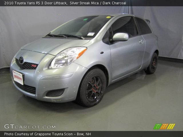 2010 Toyota Yaris RS 3 Door Liftback in Silver Streak Mica