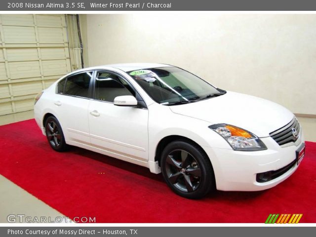2008 Nissan Altima 3.5 SE in Winter Frost Pearl