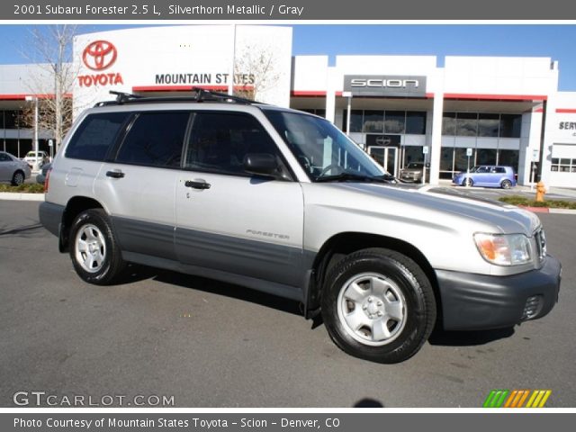 2001 Subaru Forester 2.5 L in Silverthorn Metallic