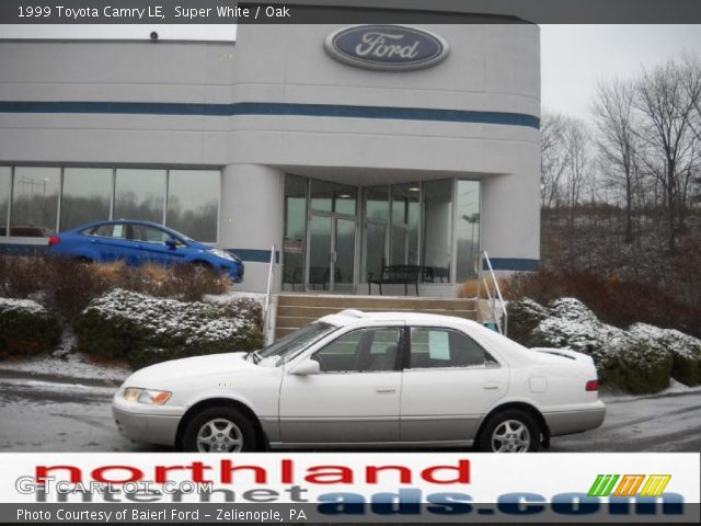 1999 Toyota Camry LE in Super White