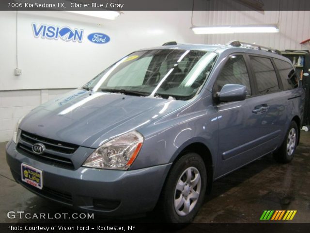 2006 Kia Sedona LX in Glacier Blue