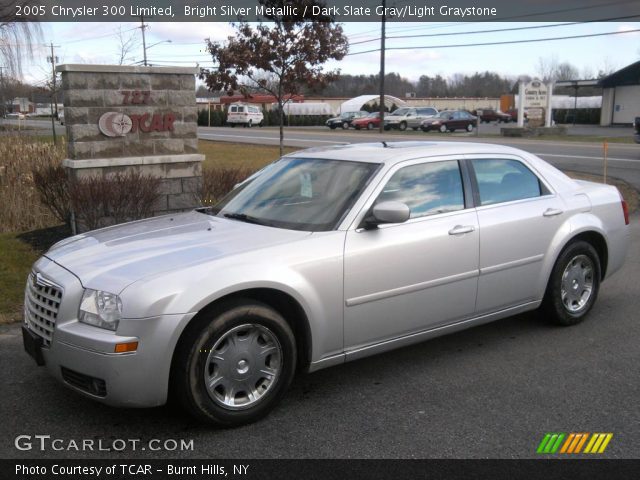 2005 Chrysler 300 Limited in Bright Silver Metallic