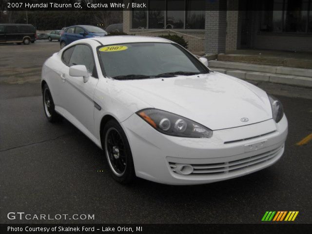 2007 Hyundai Tiburon GS in Captiva White