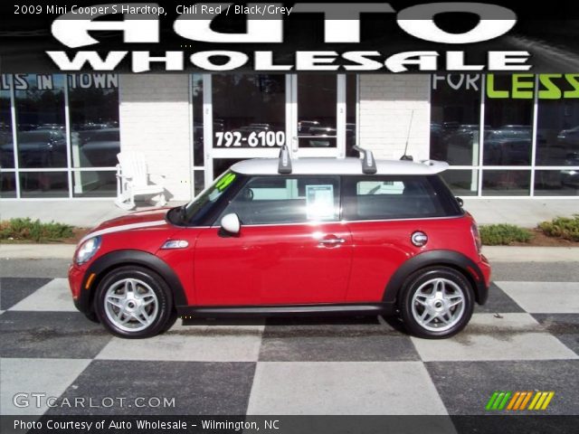 2009 Mini Cooper S Hardtop in Chili Red