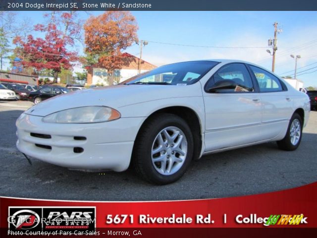 2004 Dodge Intrepid SE in Stone White