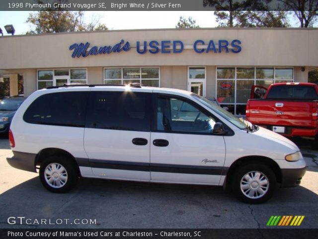 1998 Plymouth Grand Voyager SE in Bright White