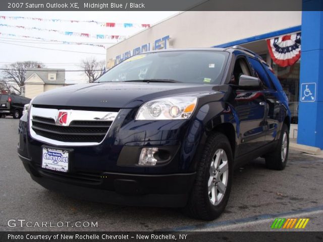 2007 Saturn Outlook XE in Midnight Blue