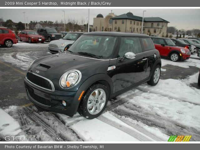 2009 Mini Cooper S Hardtop in Midnight Black