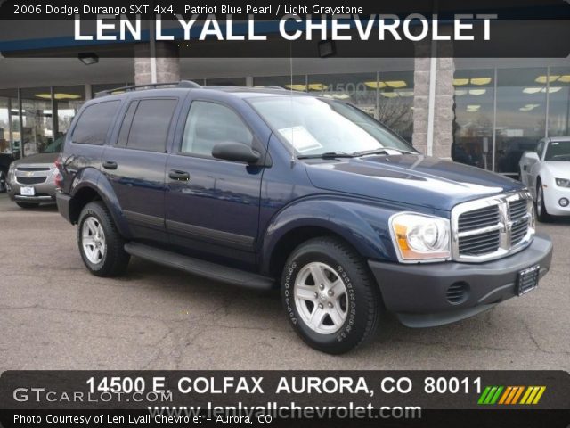 2006 Dodge Durango SXT 4x4 in Patriot Blue Pearl