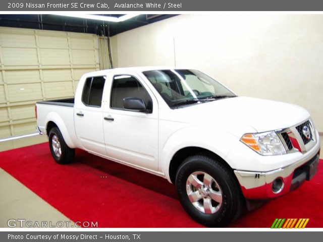 2009 Nissan Frontier SE Crew Cab in Avalanche White