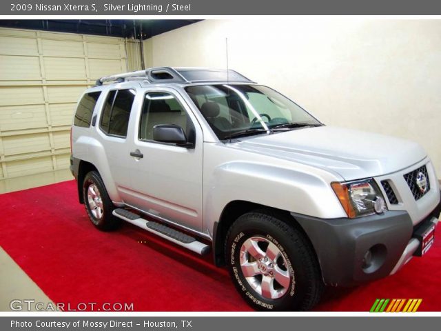 2009 Nissan Xterra S in Silver Lightning