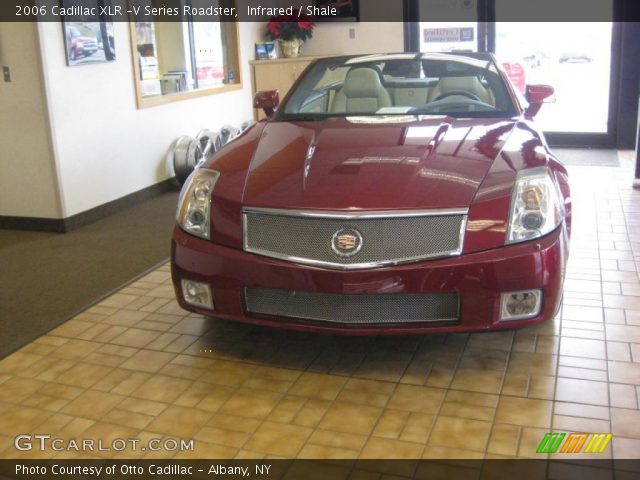 2006 Cadillac XLR -V Series Roadster in Infrared