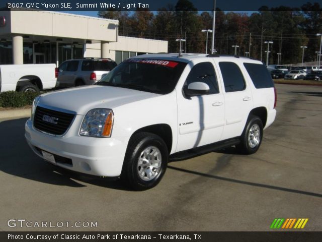 2007 GMC Yukon SLE in Summit White