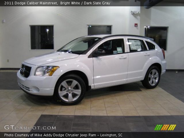 2011 Dodge Caliber Mainstreet in Bright White