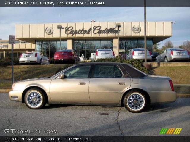 2005 Cadillac DeVille Sedan in Light Cashmere