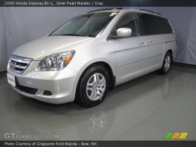 2006 Honda Odyssey EX-L in Silver Pearl Metallic