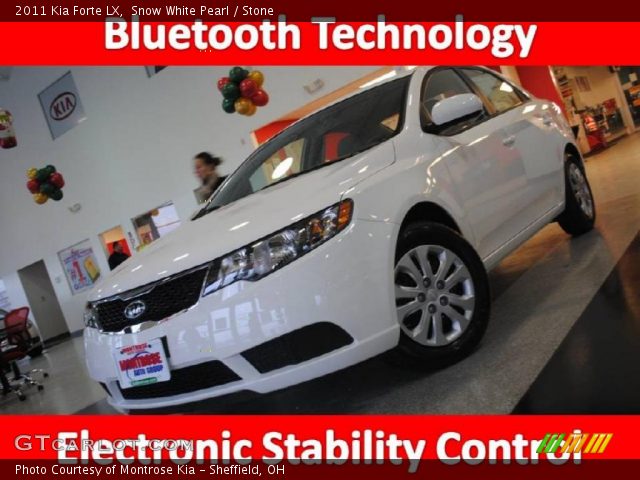 2011 Kia Forte LX in Snow White Pearl