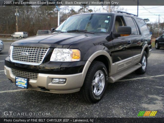 2005 Ford Expedition Eddie Bauer 4x4 in Black Clearcoat