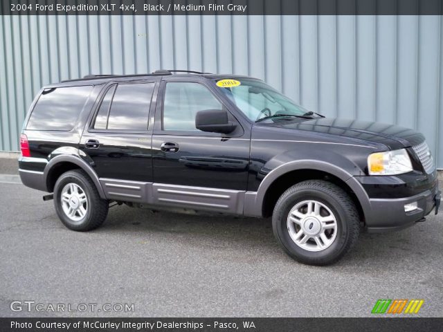 2004 Ford Expedition XLT 4x4 in Black