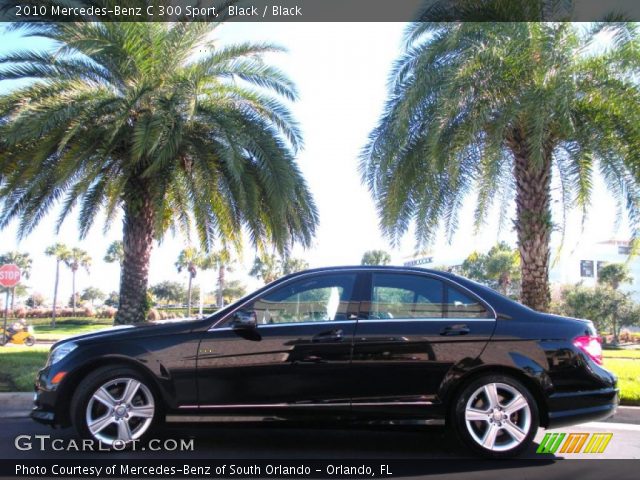 2010 Mercedes-Benz C 300 Sport in Black