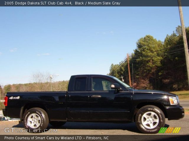 2005 Dodge Dakota SLT Club Cab 4x4 in Black