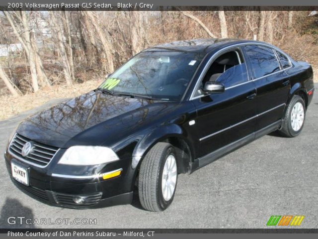 2003 Volkswagen Passat GLS Sedan in Black