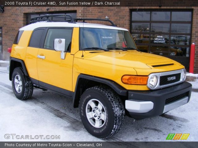 2008 Toyota FJ Cruiser 4WD in Sun Fusion Yellow