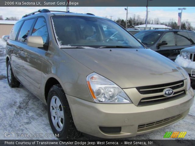 2006 Kia Sedona LX in Sunset Gold