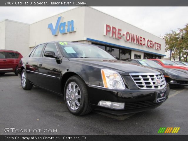 2007 Cadillac DTS Sedan in Black Raven