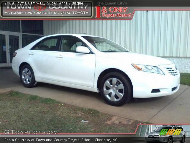 2009 Toyota Camry LE in Super White